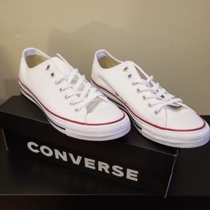 New in box converse low top